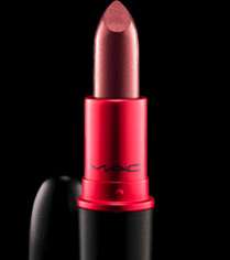 قلم الحمرة Viva Glam  الذي يعطيكِ لوناً قوياً ولافتاً للأنظار!