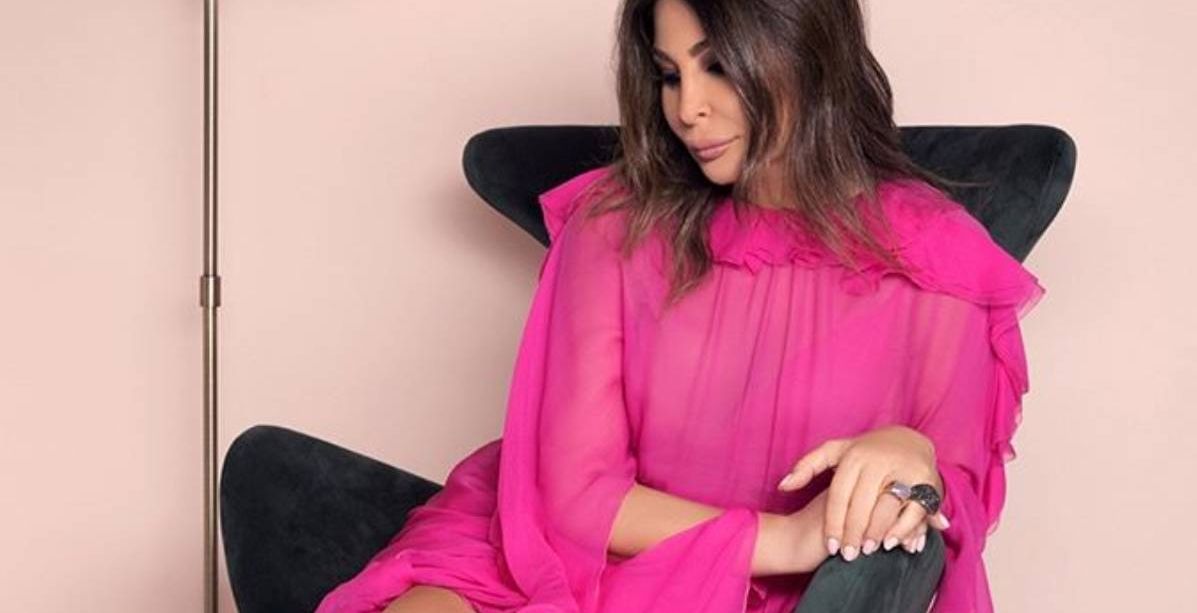 لحظات بكاء النجمات على المسرح بسبب الحب والحزن