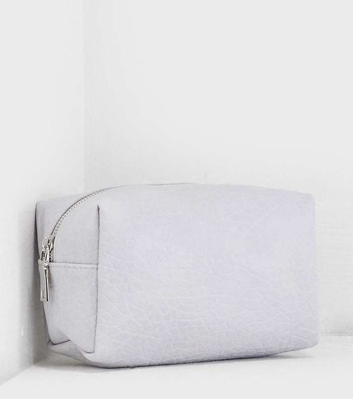 صور اجمل شنط مكياج صغيره