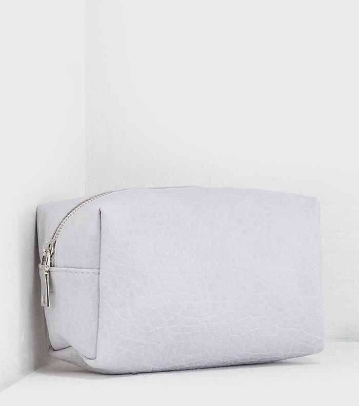 صور اجمل شنط مكياج صغيره