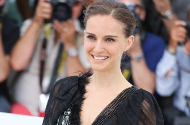 صورة مكياج نتلي بورتمان في مهرجان كان السينمائي 2015