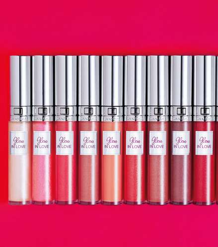 تدرجات Gloss In Love للوك حيوي ومميز