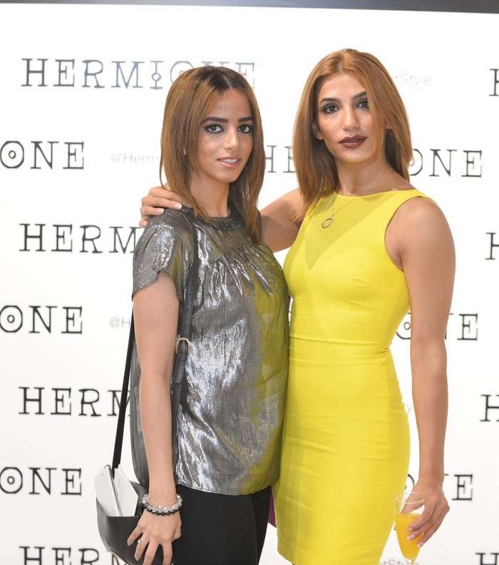 Sarah Asari و جيهان عصفور في حفل افتتاح متجر Hermione