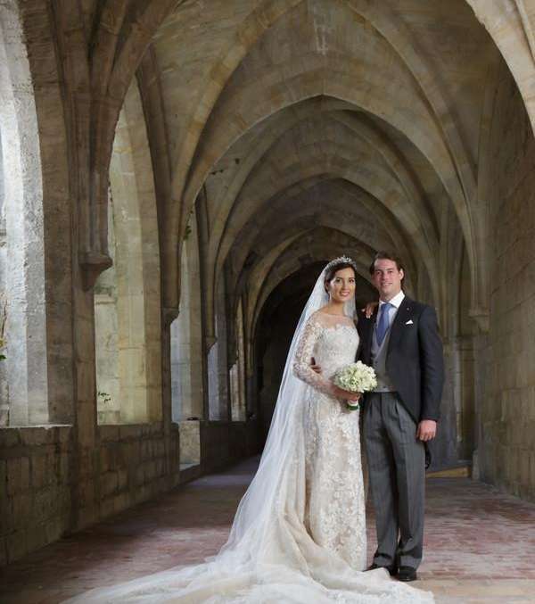 من أبرز محطات إيلي صعب المهنيّة لعام 2013، اختيار عروس لوكسنمبورغ فستان زفافها من توقيعه