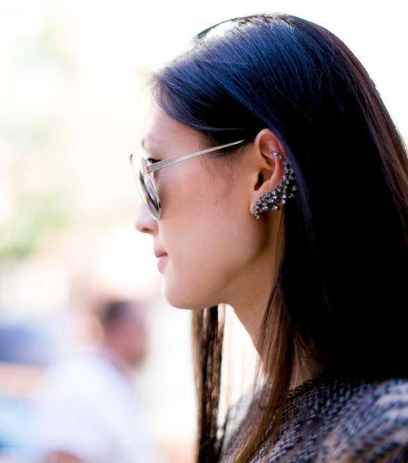 اعتمدي موضة الـ Ear Cuff لإطلالة الفاشينيستا