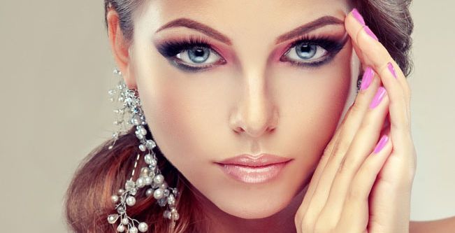 خطوات تجميل بسيطة تحسّن مزاجك 