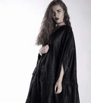 صور اروع موديلات عبايات ٢٠١٩