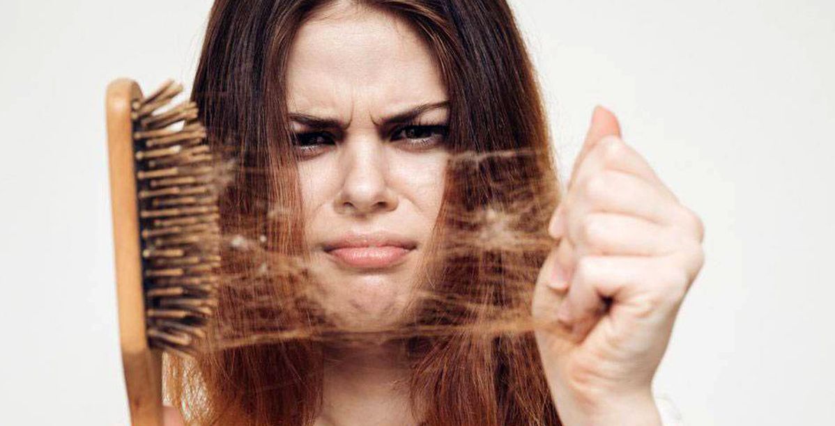 3 أسباب غير مباشرة لتساقط الشعر لا بد أن تنتبهي لها