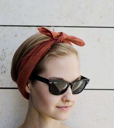 رباط الـ Turban يليق بقصّة شعرك القصير
