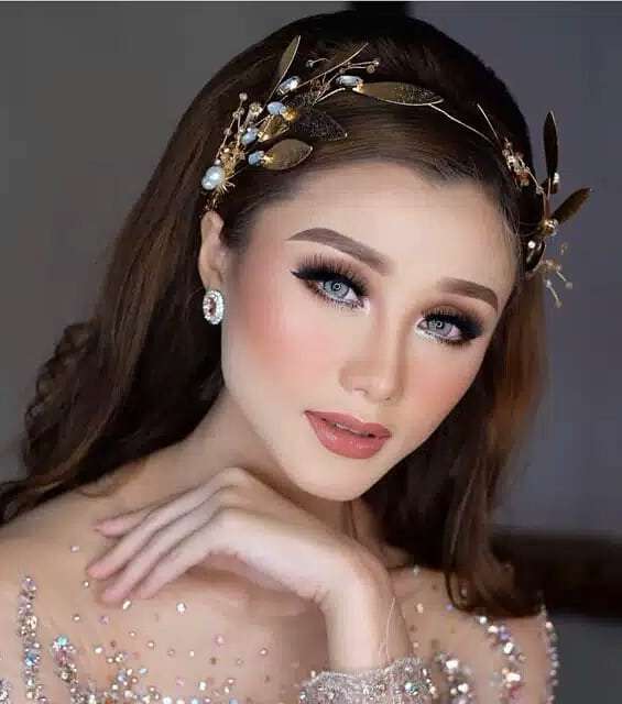 صور اروع تسريحات شعر طويل للعروس