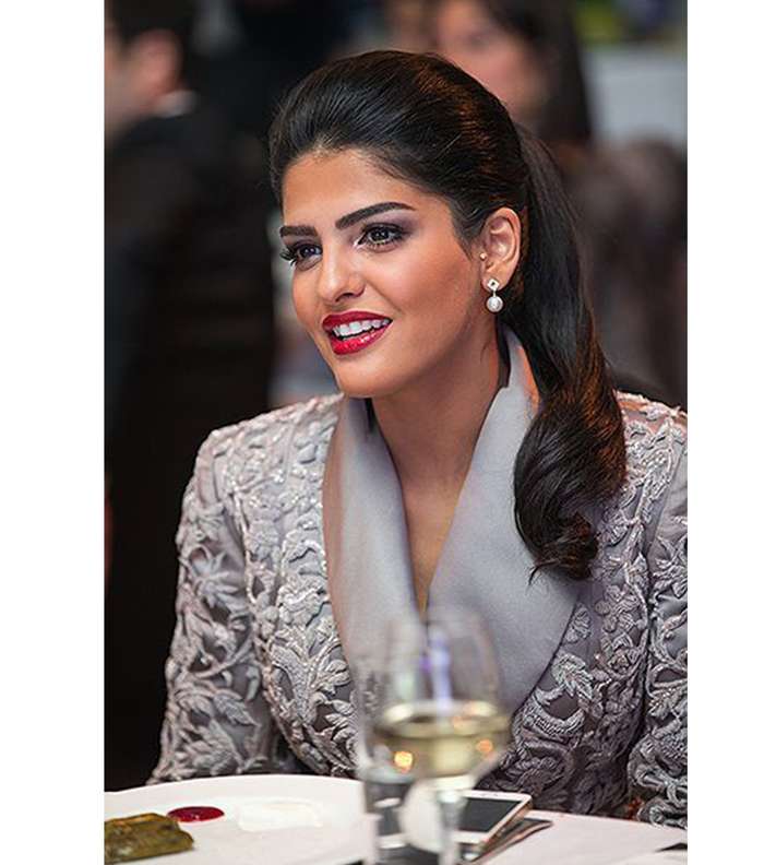 تسريحات شعر اميره الطويل