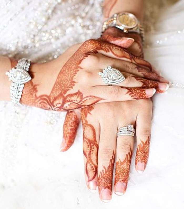 صور احلا نقشات حناء عروس