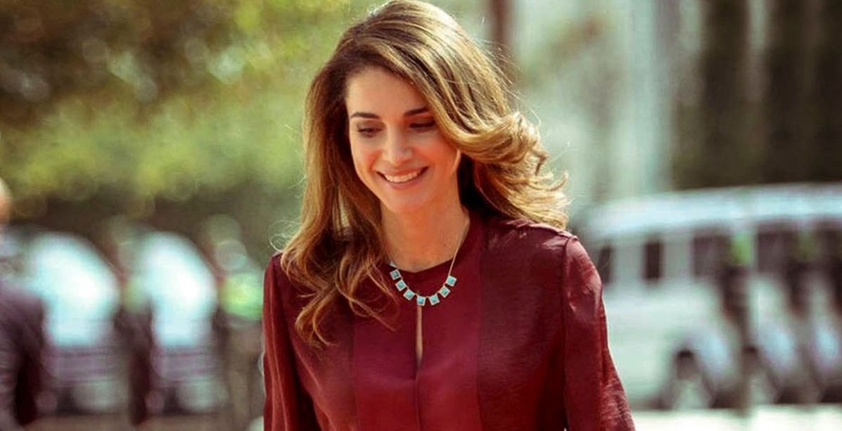 بالصور: هكذا كانت ملابس الملكة رانيا قبل اكتساب اللقب!