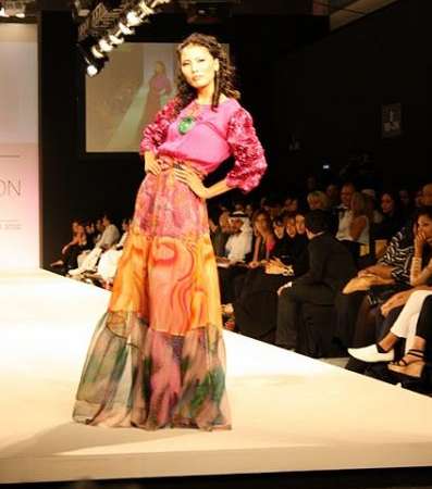 mariam-almazro-dubai-fashion-week-2010-1.JPG