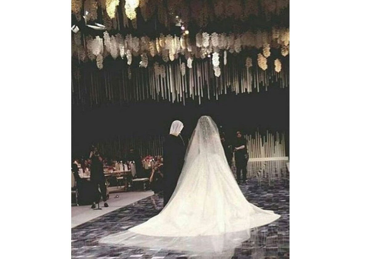 صور مسربة من زفاف شقيقة أحلام... فخامة وبذخ واضح للأموال!