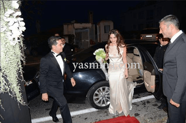 الصورة الأولى لنور فتاح أوغلو في فستان الزفاف