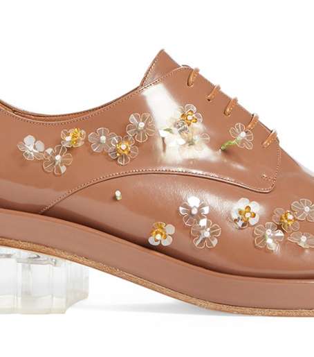 حذاء من Simone Rocha باسلوب الـ Brogue