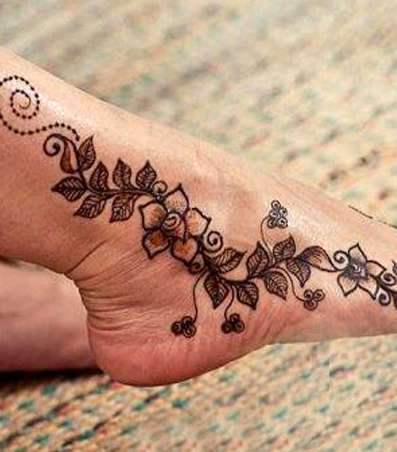 صور موديلات نقش حناء خفيف