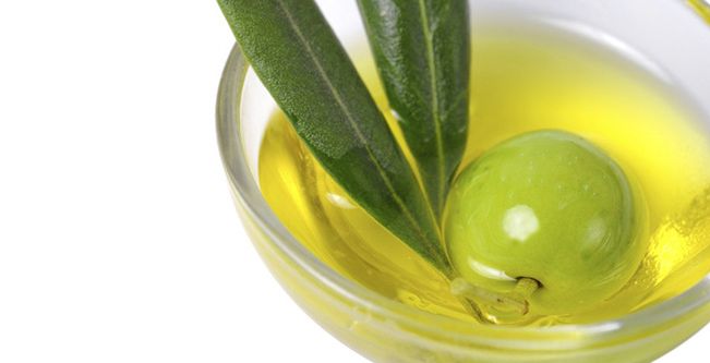 فوائد زيت الزيتون للوجه