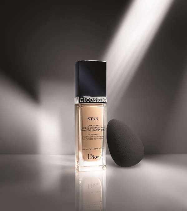 مستحضر Diorskin Star لبشرة مشرقة تحت الأضواء