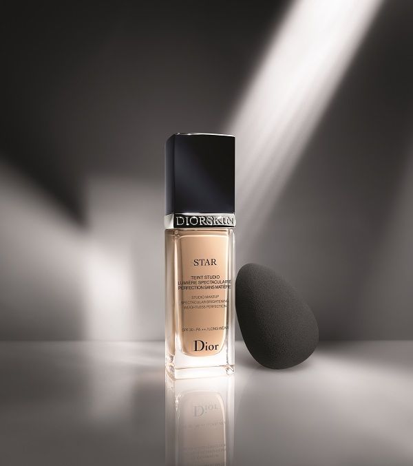 مستحضر Diorskin Star لبشرة مشرقة تحت الأضواء