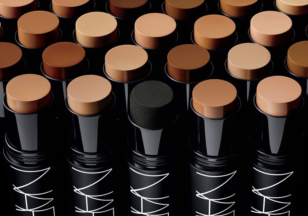 Velvet Matte Foundation Stick من NARS Cosmetics