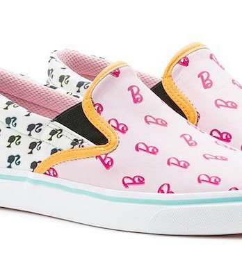 من مجموعة صوفيا ويبستير الباربي، اليك حذاء الـ Slip on المميز