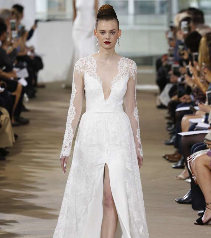 رقي عروس Ines de Santo وفرادتها