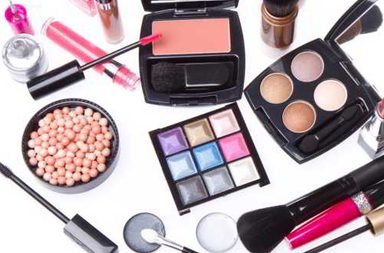 احسن 6 ماركات مكياج للوك شبابي