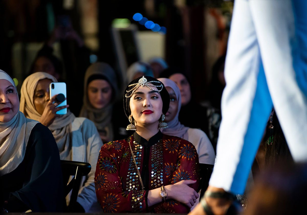 مؤثرات موضة محتشمات في أسبوع الموضة في استراليا