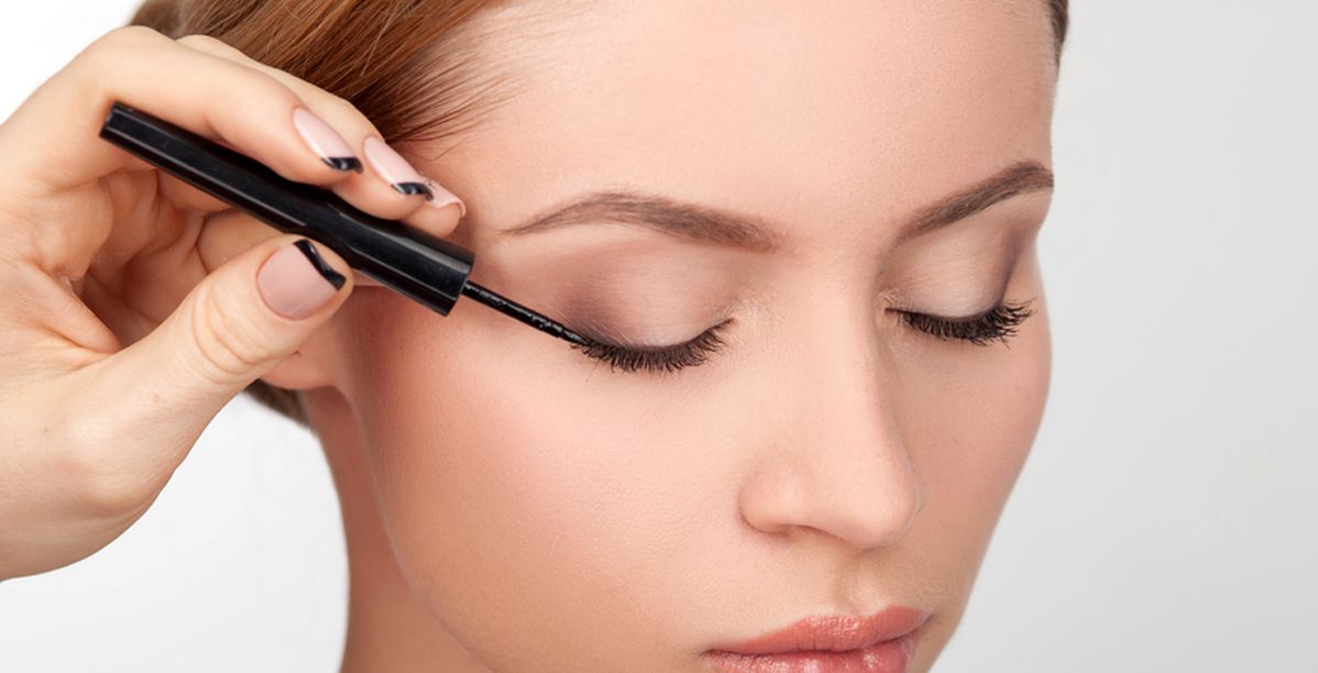 خطوات ايلاينر ناعم للعيون الصغيرة