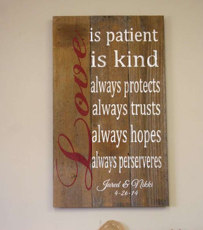 اختاري هدية للعروس لتزين بها غرفة جلوسها