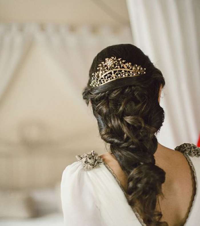 اختاري تسريحة سندريلا مع لمسة عصرية من هذه المجموعة