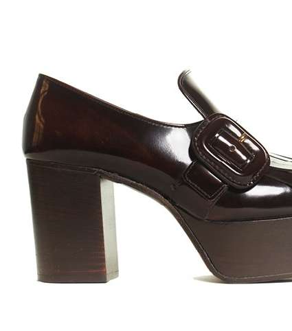أحذية الـ Loafers ماركة Miu Miu لشتاء 2012