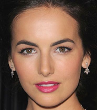 رسمة الحواجب الرفيعة والناعمة