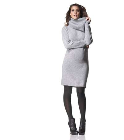 الفستان على شكل كنزة، قطعة أساسيّة في خزانة المرأة الحامل في موسم الشتاء