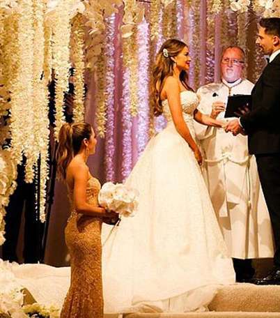 بالصور، فستان زفاف صوفيا فيرغارا بتوقيع زهير مراد