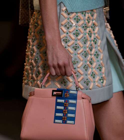 من اجمل موديلات شنط صيف 2015، حقيبة فندي