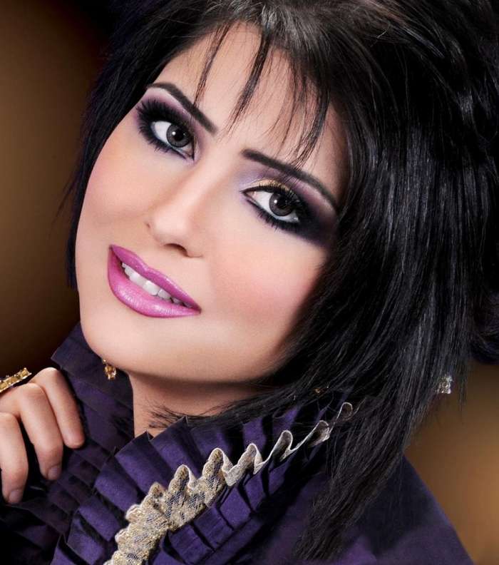 تألّقي جمالاً بمكياج خليجي ملفت