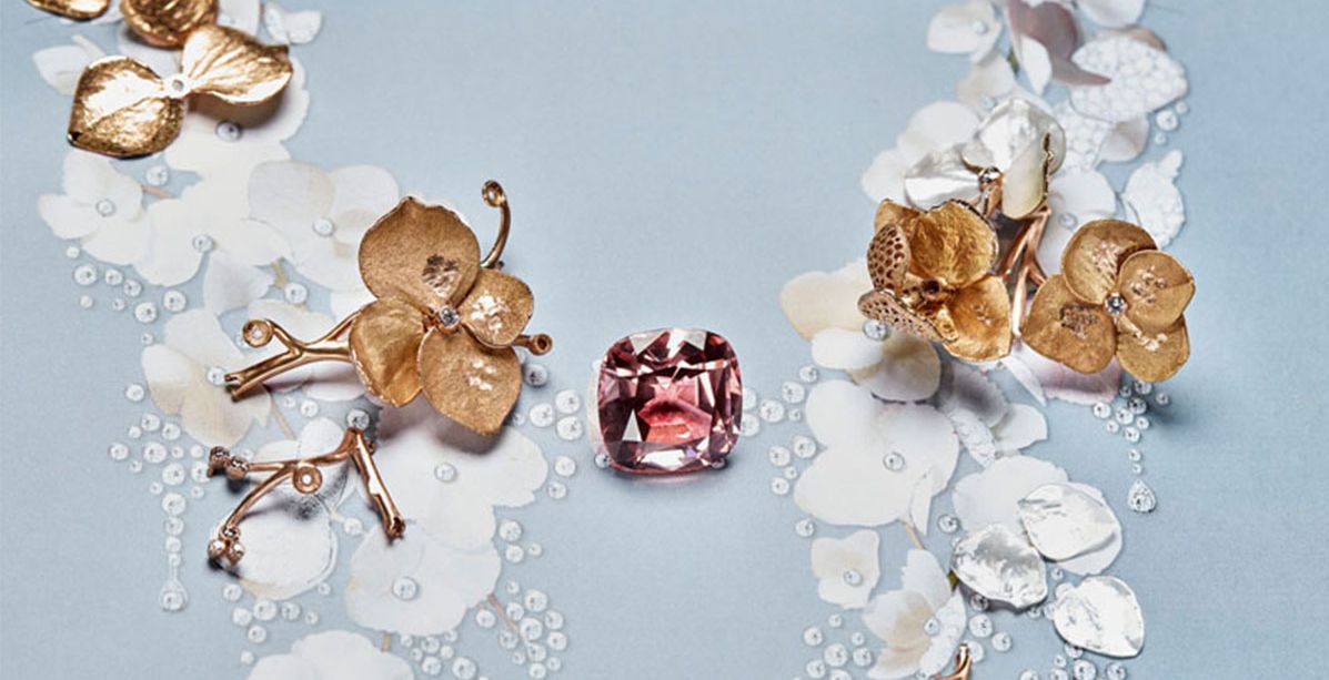 مجوهرات رائعة من بوشرون