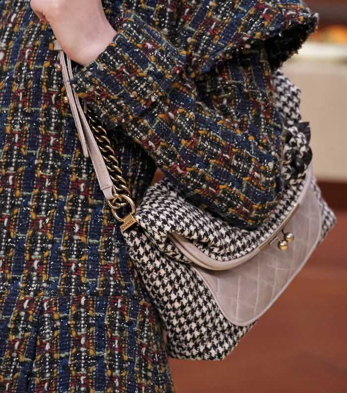 لشتاء 2016، اليك حقائب CHANEL المميزة