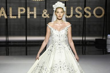 عروس رالف أند روسو في أسبوع باريس 