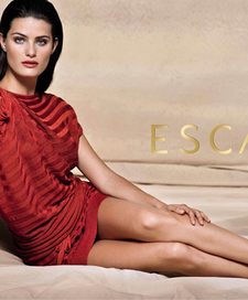إعلان لماركة Escada