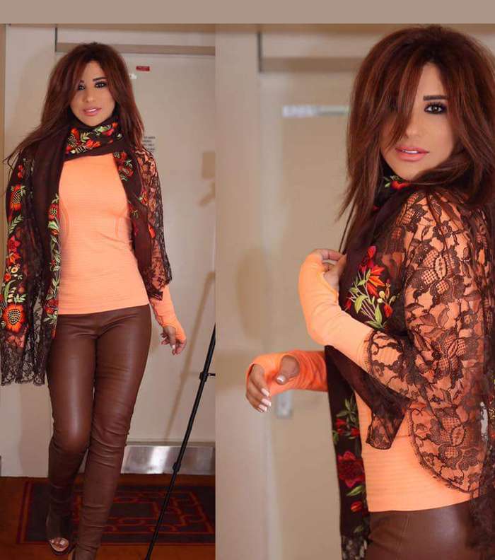 تصفحي أزياء وفساتين نجوى كرم 2016