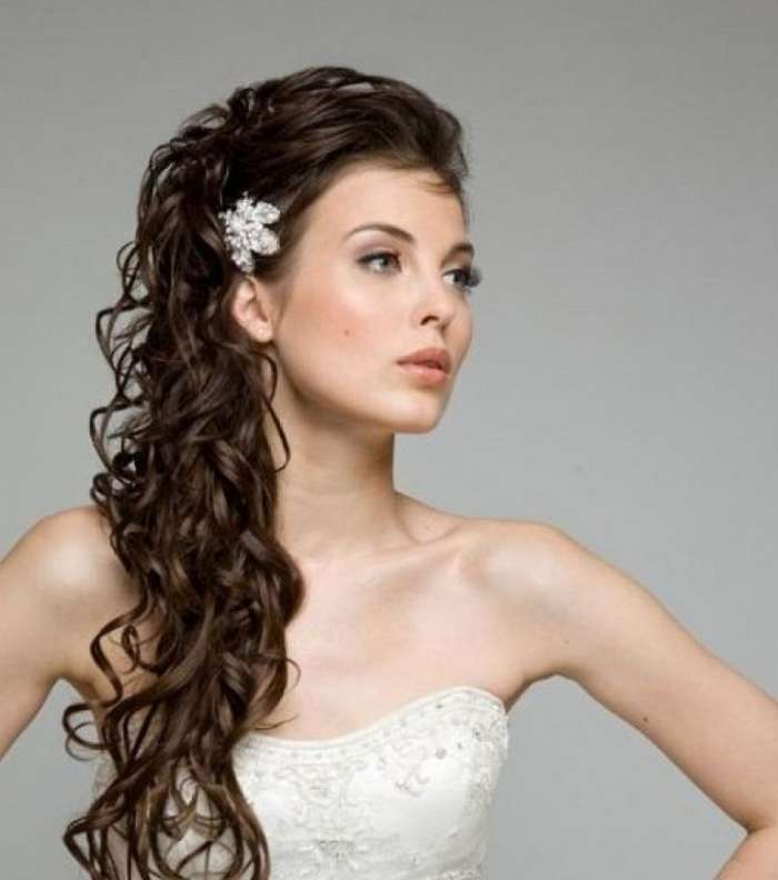 صور تسريحات فخمة للعروس