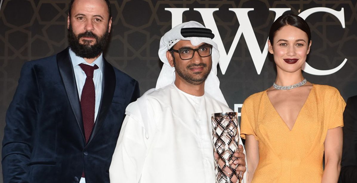 فوز عبداالله حسن أحمد بجائزة أي دبليو سي للمخرجين الخليجيين