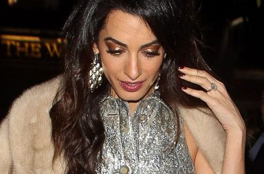 بالصور، أمل كلوني تتألق جمالاً في إطلالة سبتمبر 2015