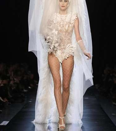 الجنون يعلو رأس عروس جان بول غوتييه 