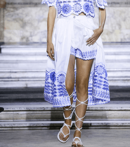 موضة الشورت المطبع مع التوب بالقصة غير المستقيمة لصيف 2016 من تمبرلي لندن