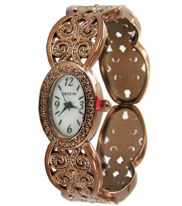 الساعة البرونزية الفخمة